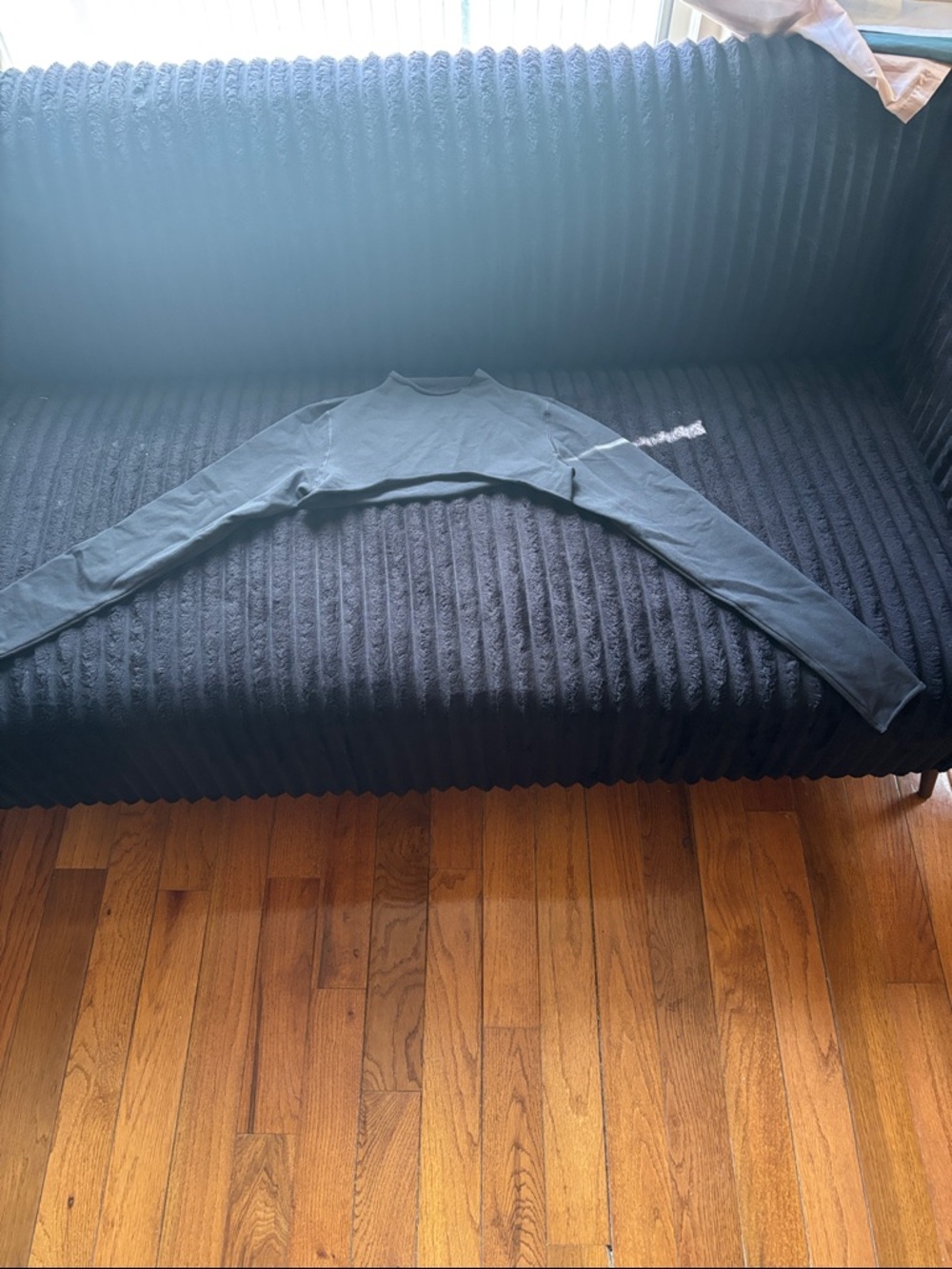 Skims x Nike Vintage Seamless Shrug •Never Worn •Obsidian (Black) • Medium •